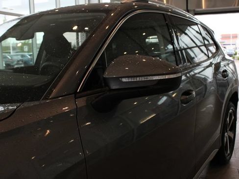 New 2026 Volkswagen Tiguan SE AWD/4WD image 34