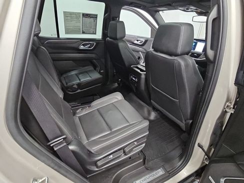 Used 2023 Chevrolet Tahoe Z71 w/ Luxury Package AWD/4WD image 42