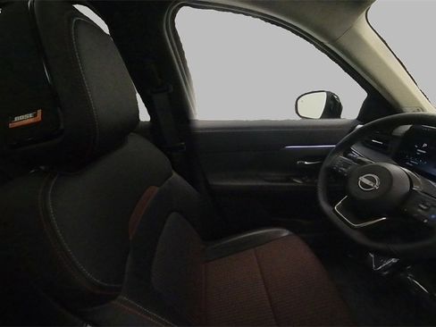 New 2025 Nissan Kicks SR w/ SR Premium Package image 22