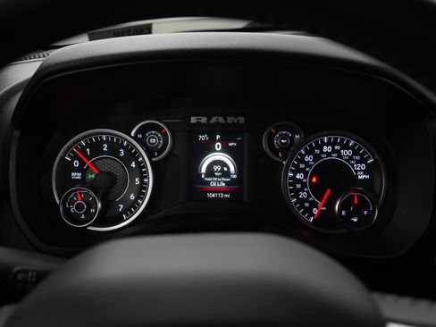 Used 2020 RAM 1500 Big Horn AWD/4WD image 25
