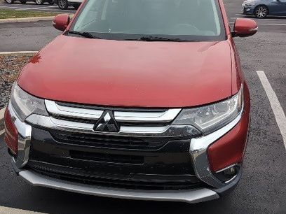 Used 2017 Mitsubishi Outlander SE