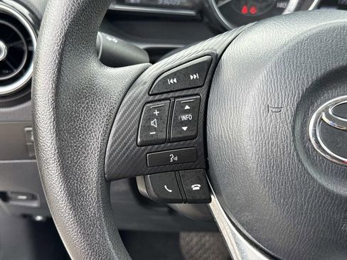 Used 2018 Toyota Yaris iA image 39