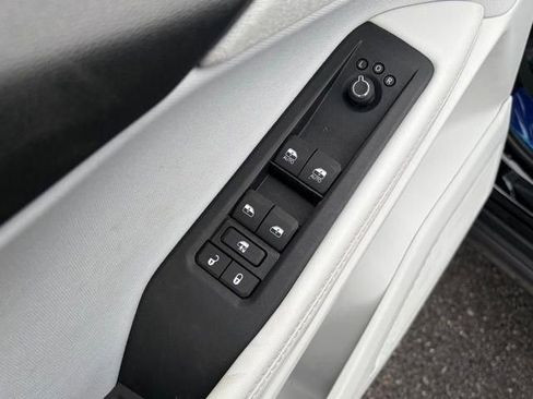 New 2026 Jeep Cherokee Laredo image 12