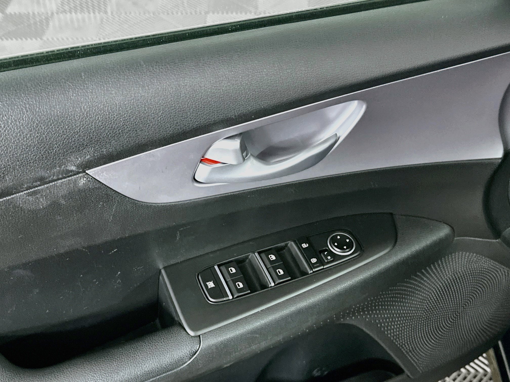 Used 2024 Kia Forte LXS FWD image 15