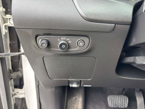 Used 2022 Buick Encore GX Essence w/ Experience Buick Package AWD/4WD image 20
