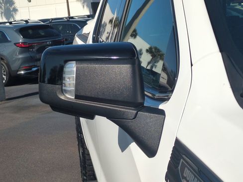 Used 2024 GMC Sierra 1500 AT4X image 12