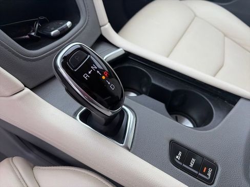 Used 2019 Cadillac XT5 Luxury image 32