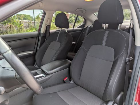 Used 2020 Nissan Sentra SV FWD image 12