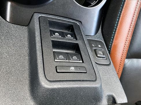 Used 2023 Ford Bronco Outer Banks AWD/4WD image 33