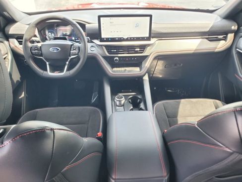 Certified 2025 Ford Explorer ST RWD image 27