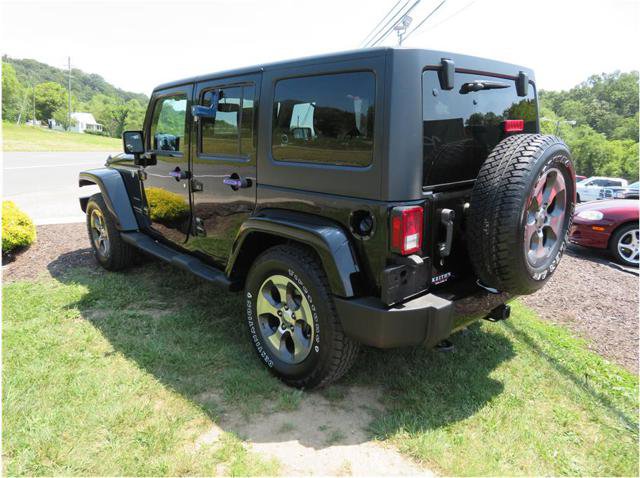 Used 2018 Jeep Wrangler Unlimited Sahara w/ Max Tow Package AWD/4WD image 21
