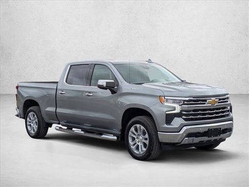 New 2026 Chevrolet Silverado 1500 LTZ w/ LTZ Premium Package AWD/4WD image 3