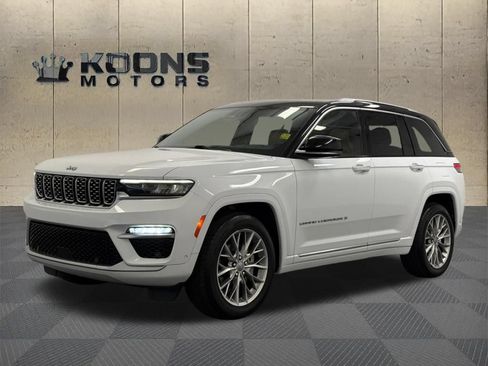 Used 2022 Jeep Grand Cherokee Summit AWD/4WD image 1