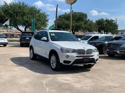 Used 2016 BMW X3 sDrive28i RWD image 3