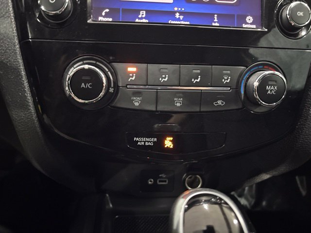 Used 2020 Nissan Rogue S FWD image 24