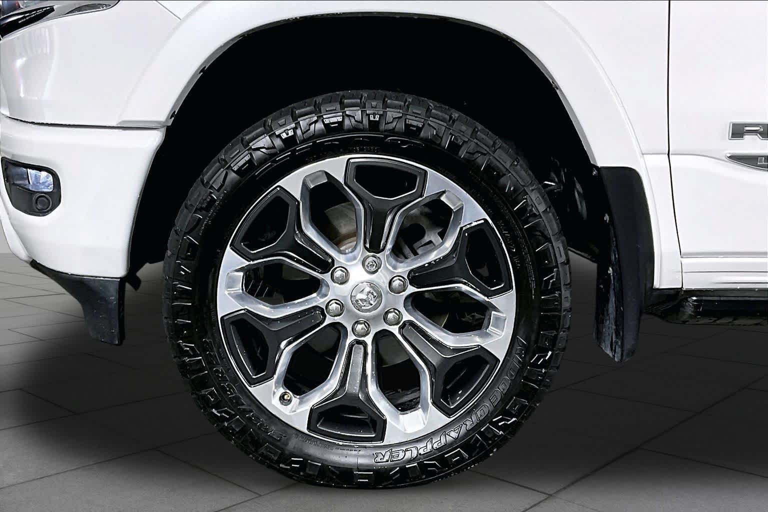 Used 2021 RAM 1500 Limited AWD/4WD image 10