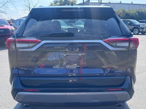 Used 2019 Toyota RAV4 XSE w/ Carpet Mat Package AWD/4WD image 4
