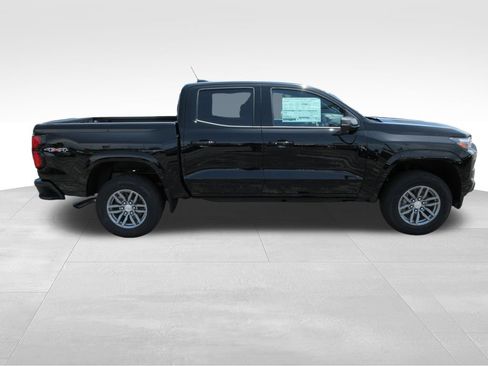 New 2026 Chevrolet Colorado LT w/ LT Convenience Package AWD/4WD image 7