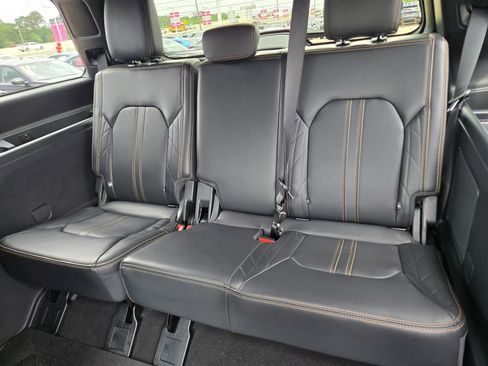 Used 2024 Ford Expedition Platinum RWD image 22