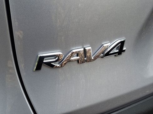 Certified 2024 Toyota RAV4 XLE image 30