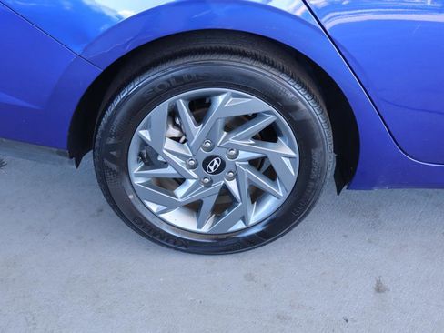 Used 2024 Hyundai Elantra SEL image 45