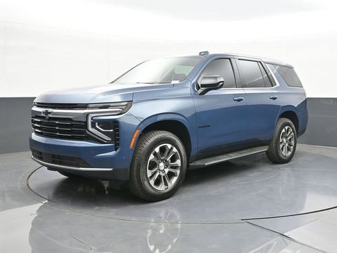 New 2026 Chevrolet Tahoe LS w/ LPO, Dark Essentials Package AWD/4WD image 3