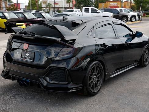 Used 2018 Honda Civic Sport image 14