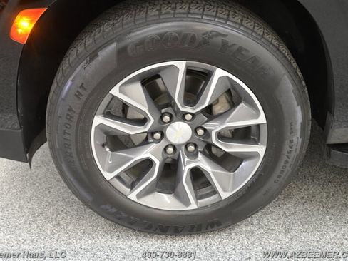 Used 2021 Chevrolet Suburban LT RWD image 51