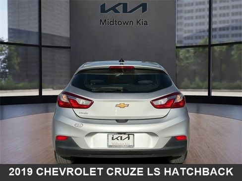Used 2019 Chevrolet Cruze LS w/ LS Convenience Package image 4