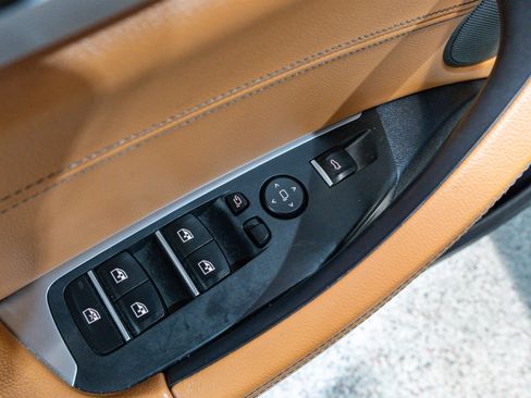 Used 2018 BMW X3 M40i image 16