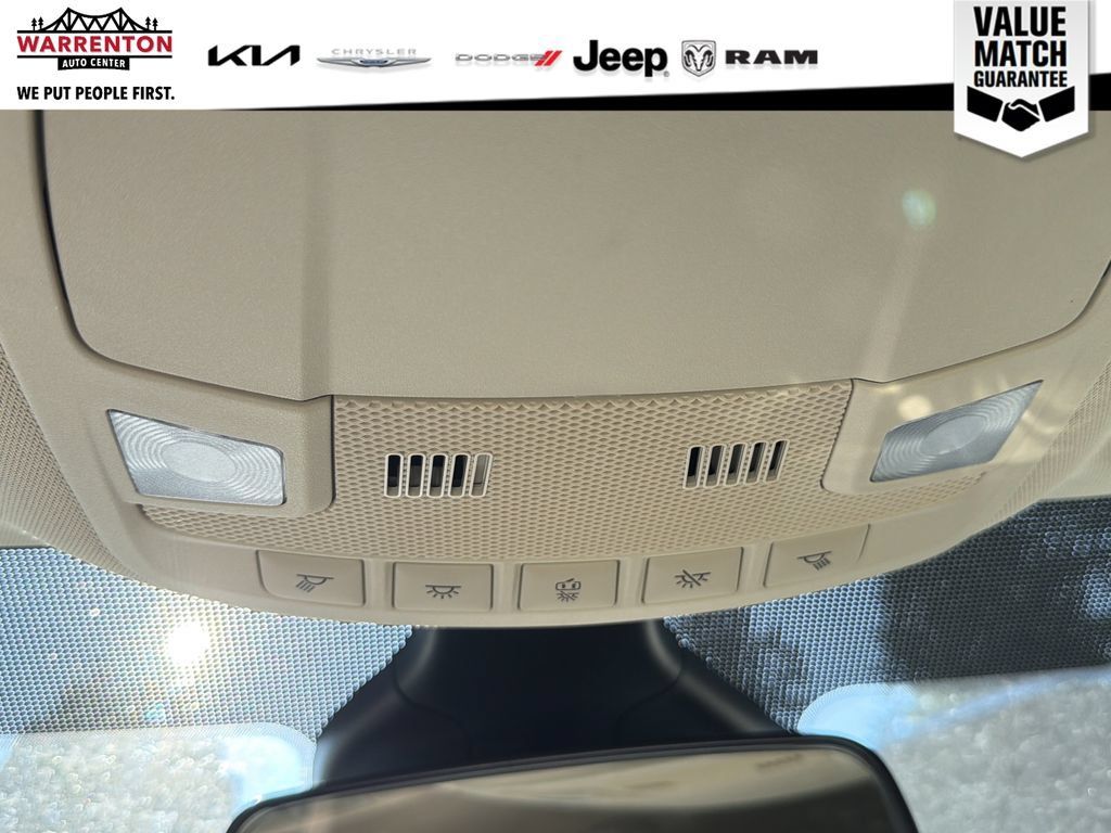 Used 2023 Ford Edge SE w/ Cargo Accessory Package AWD/4WD image 22