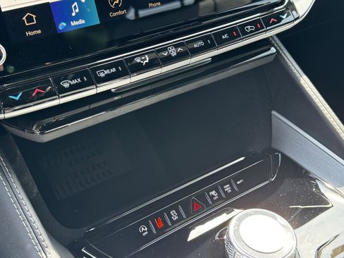 New 2026 Jeep Grand Wagoneer image 19