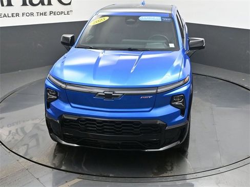Certified 2025 Chevrolet Silverado EV RST image 43