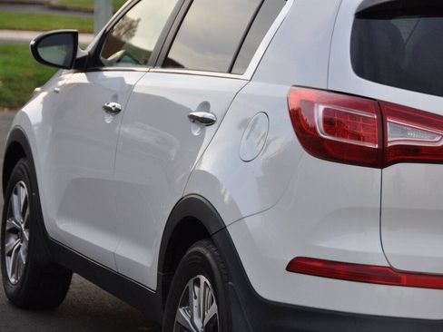 Used 2015 Kia Sportage LX AWD/4WD image 11