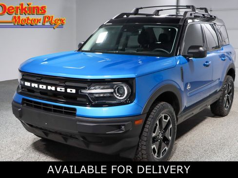 Used 2022 Ford Bronco Sport Outer Banks w/ Tech Package image 1