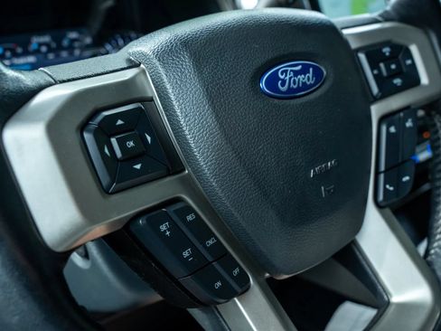 Used 2022 Ford F350 Lariat w/ Lariat Ultimate Package AWD/4WD image 26