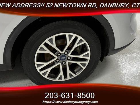 Used 2020 Ford Escape SEL AWD/4WD image 9
