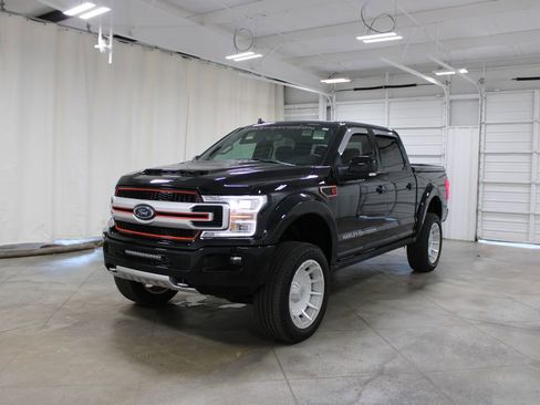 Used 2019 Ford F150 Lariat w/ Equipment Group 502A Luxury AWD/4WD image 4