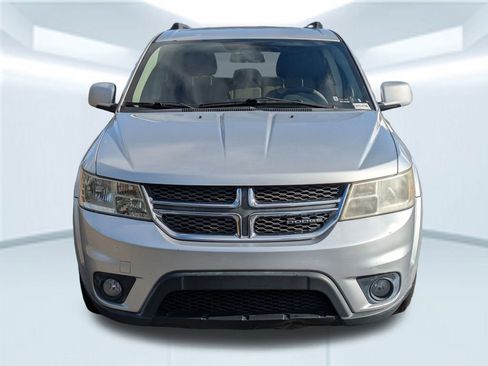 Used 2011 Dodge Journey Mainstreet w/ Flexible Seating Group image 10