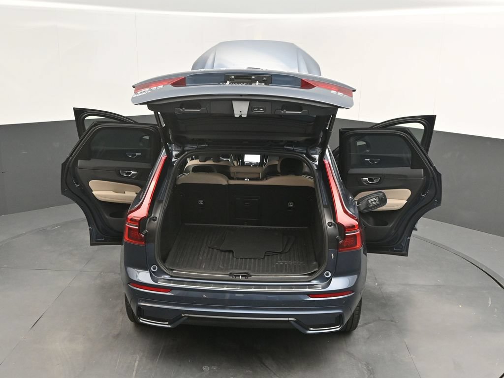 Certified 2026 Volvo XC60 B5 Plus AWD/4WD image 40