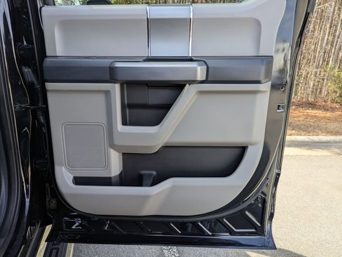 Certified 2022 Ford F250 XLT w/ XLT Premium Package image 31