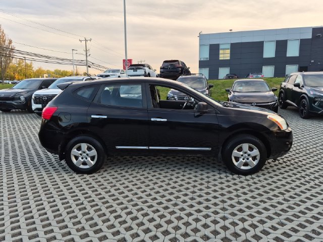 Used 2011 Nissan Rogue S AWD/4WD image 2