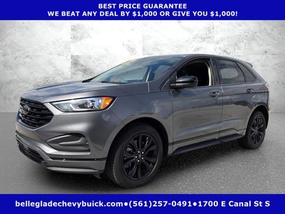 Used 2022 Ford Edge SE w/ Black Appearance Package