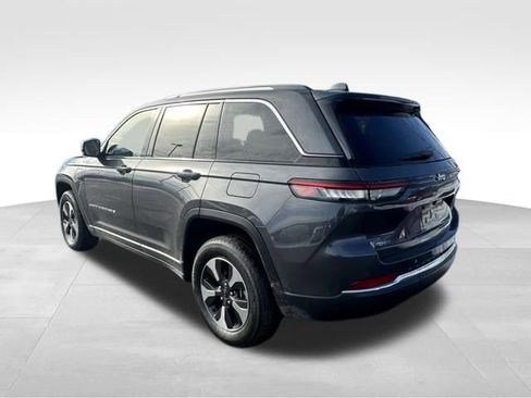 Used 2023 Jeep Grand Cherokee 4WD 4xe image 5