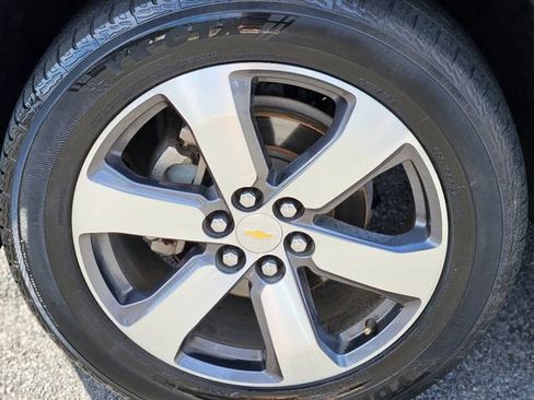 Used 2019 Chevrolet Traverse LT w/ LT Premium Package image 11