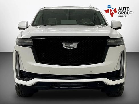 Used 2024 Cadillac Escalade Sport Platinum w/ LPO, ONYX Package AWD/4WD image 7
