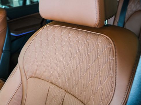 New 2026 BMW X5 xDrive50e w/ M Sport Package AWD/4WD image 24