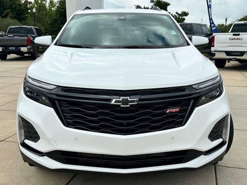 Used 2024 Chevrolet Equinox RS FWD image 2