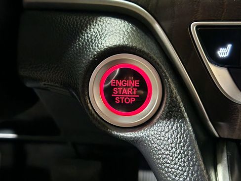 Used 2018 Honda Accord EX image 39