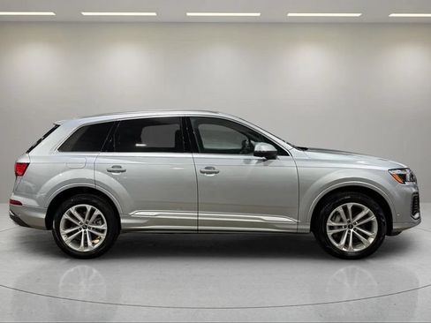 Used 2025 Audi Q7 3.0T Premium Plus AWD/4WD image 2